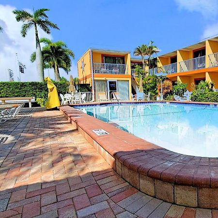 Satellite Motel St. Pete Beach Dış mekan fotoğraf