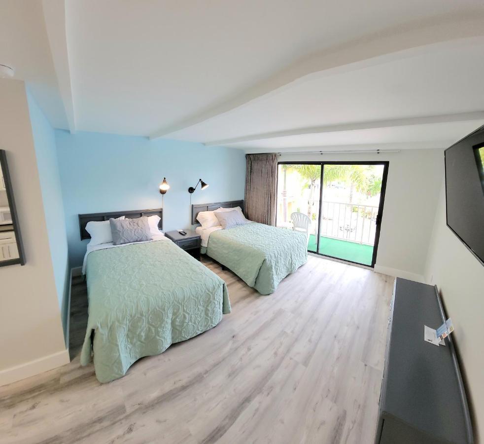 Satellite Motel St. Pete Beach Dış mekan fotoğraf