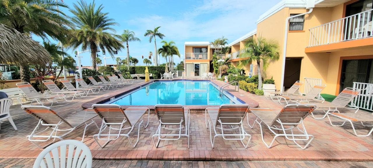 Satellite Motel St. Pete Beach Dış mekan fotoğraf